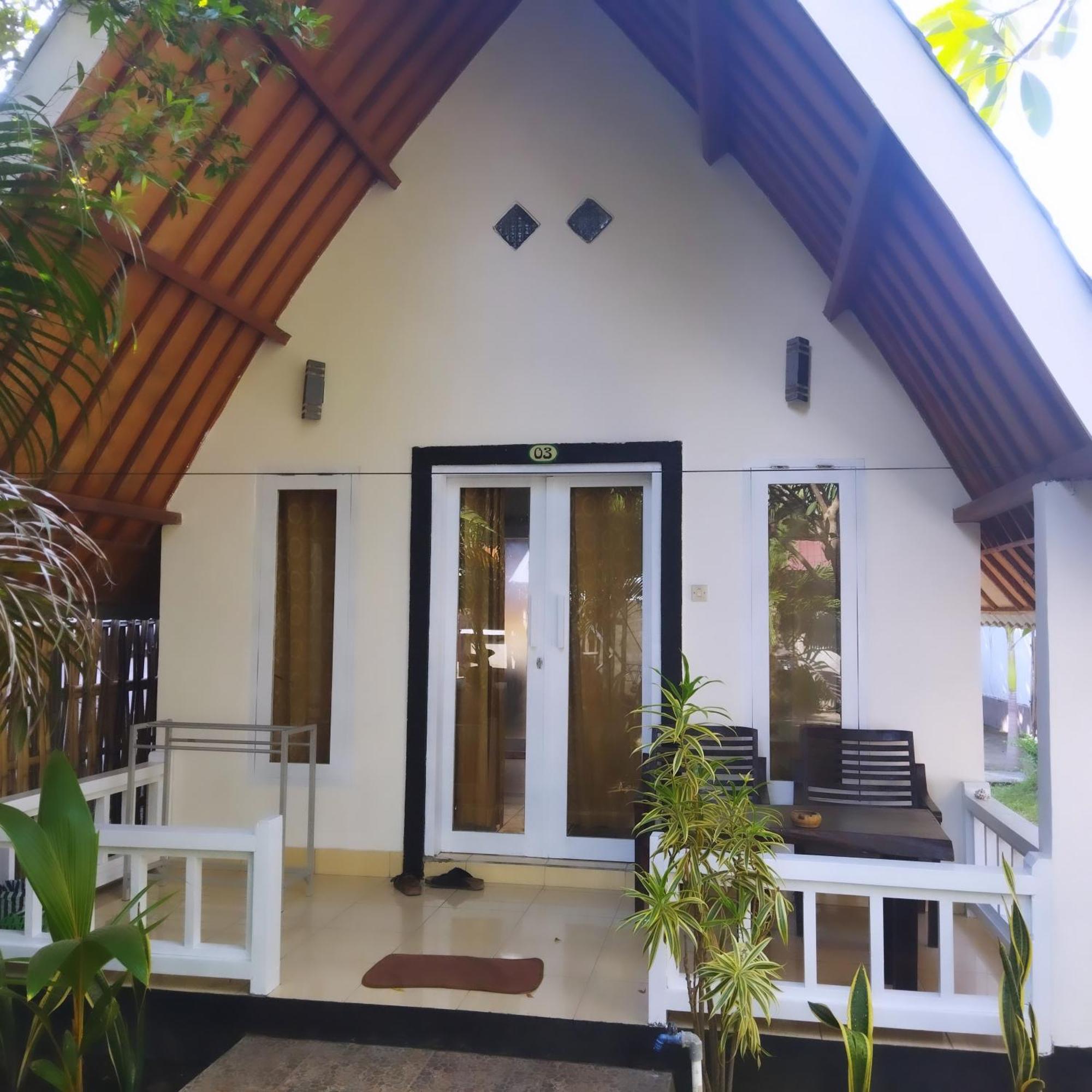Balengku Homestay Gili Air Exterior photo